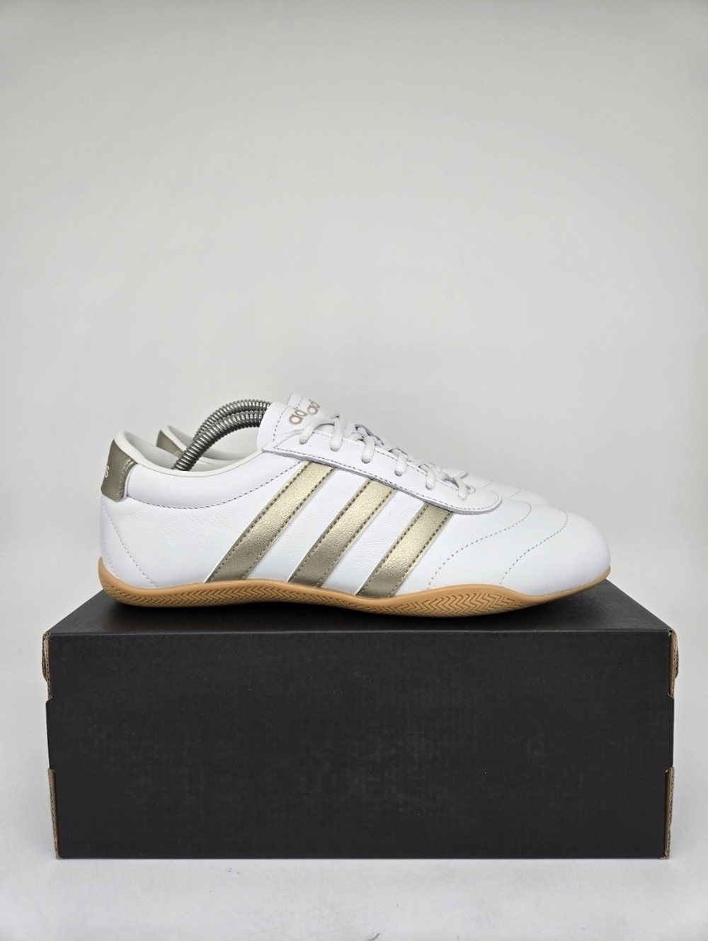 adidas Womens Grand Court Lo JQ9685 Crystal White Cyber Metallic Shoes Size 10.5 - Picture 3 of 8